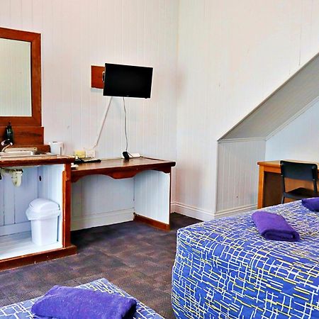 במוטל Brisbane Manor מראה חיצוני תמונה