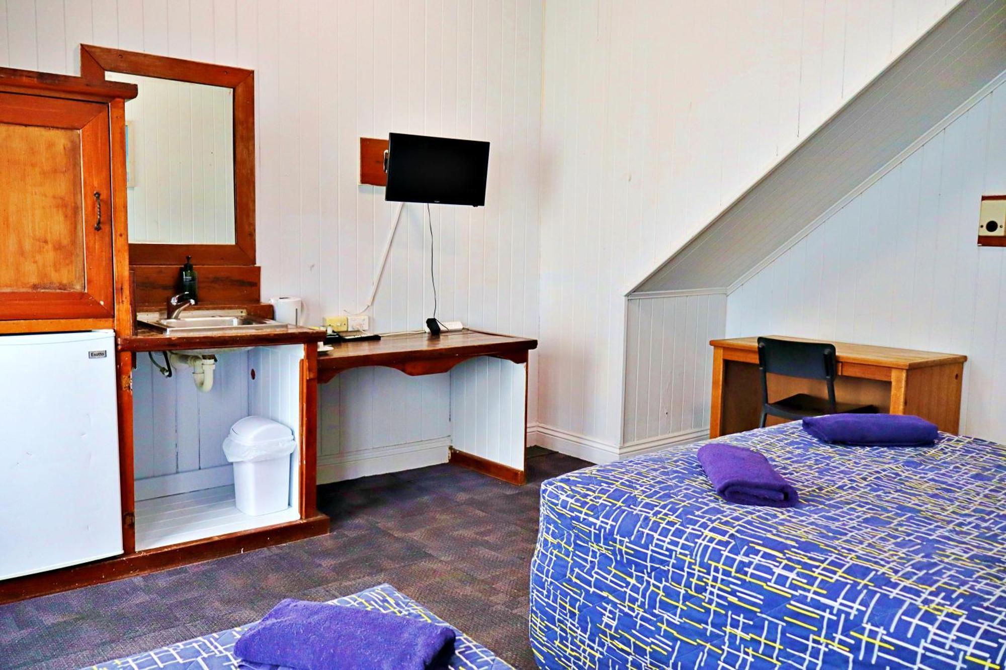 במוטל Brisbane Manor מראה חיצוני תמונה