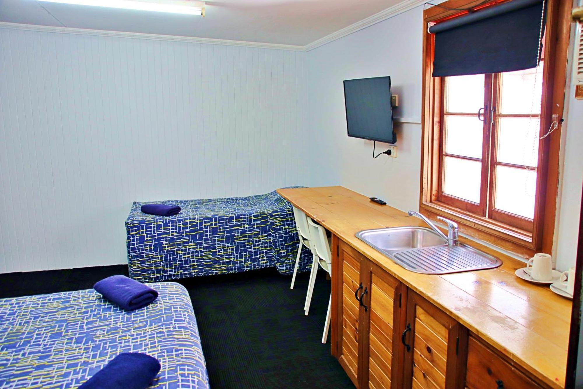 במוטל Brisbane Manor מראה חיצוני תמונה