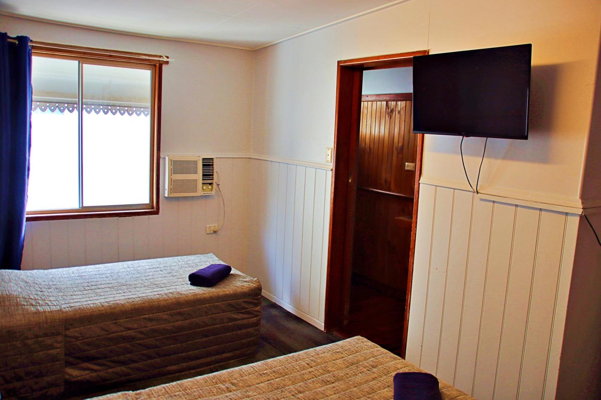 במוטל Brisbane Manor מראה חיצוני תמונה