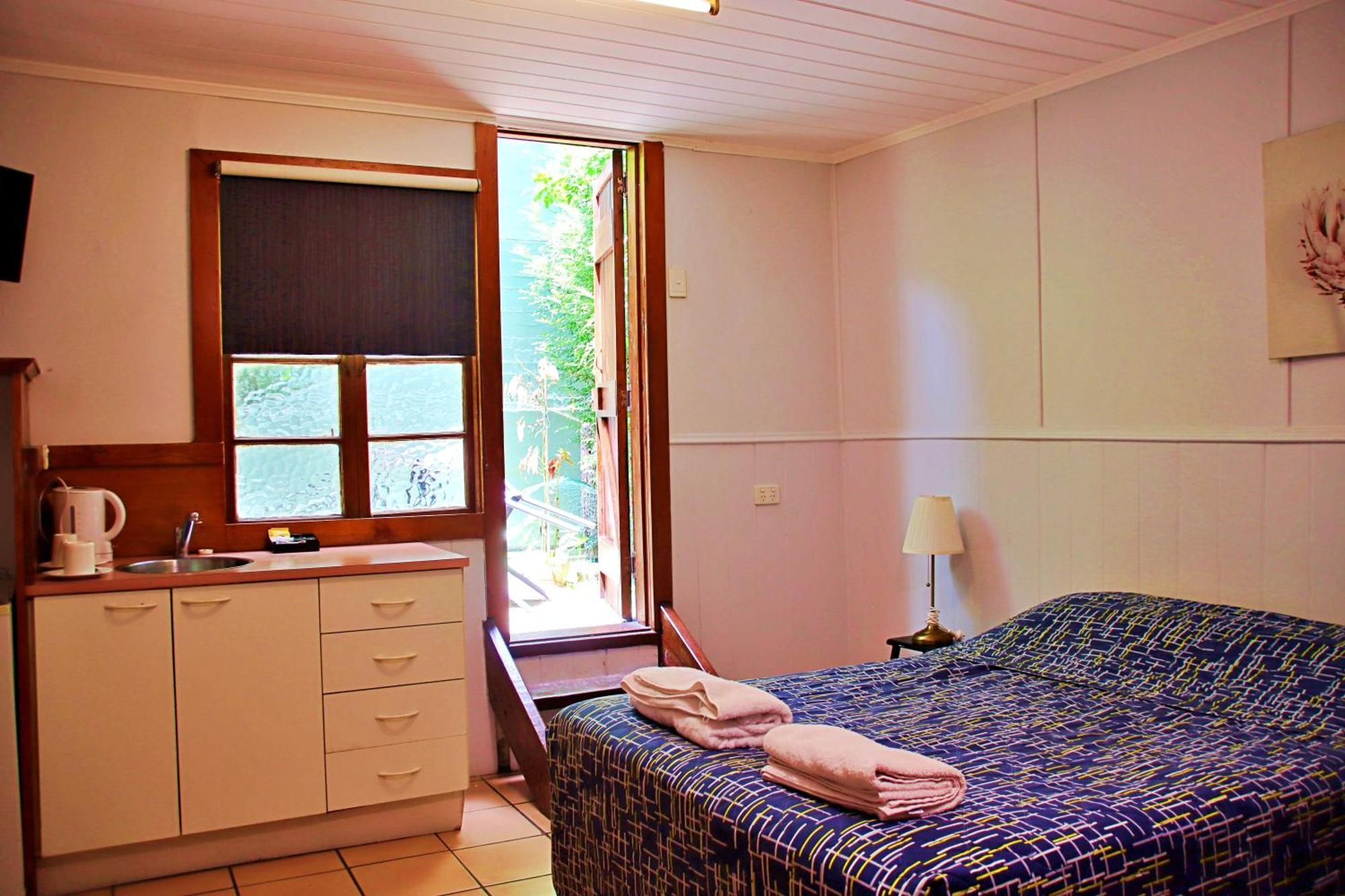 במוטל Brisbane Manor מראה חיצוני תמונה